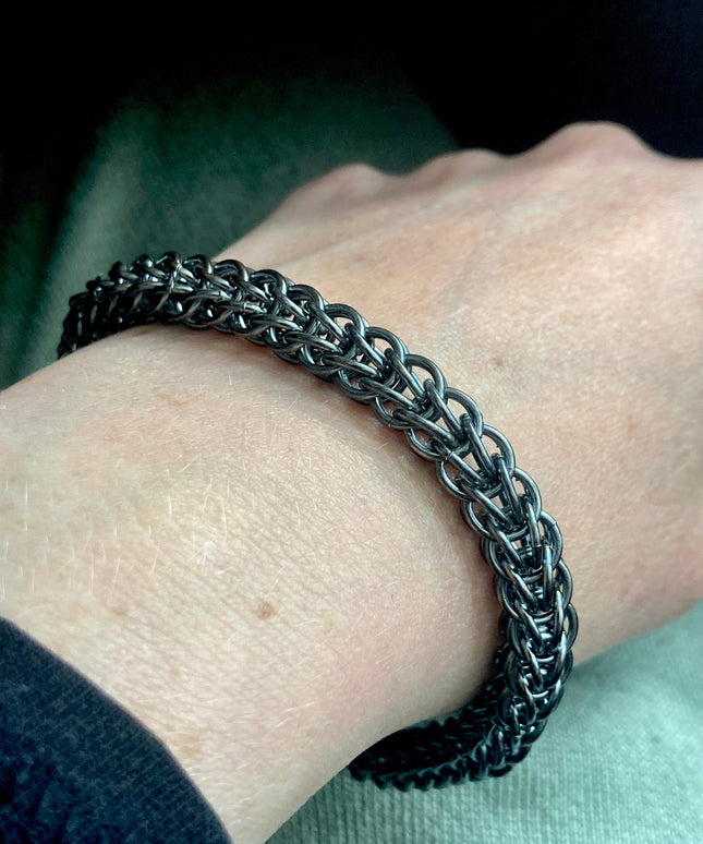Chunky Foxtail Chainmaille Bracelet in Oxidized Silver