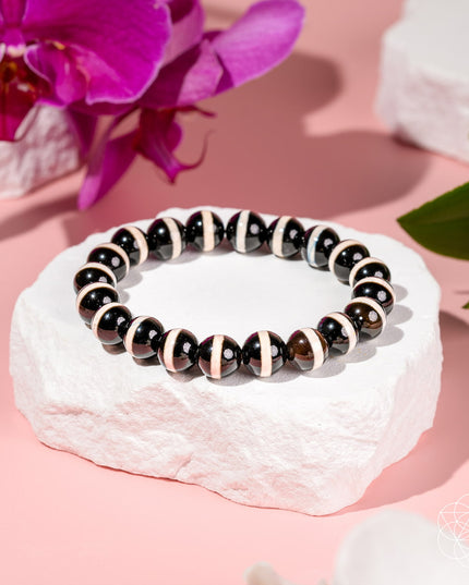 Tibetan Dzi Fortune Talisman – Black Striped Agate Bracelet