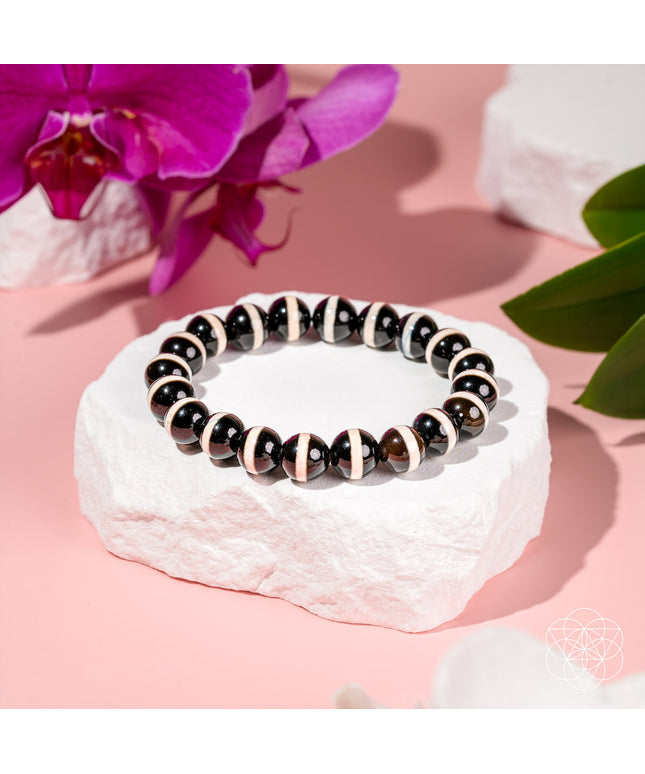 Tibetan Dzi Fortune Talisman – Black Striped Agate Bracelet