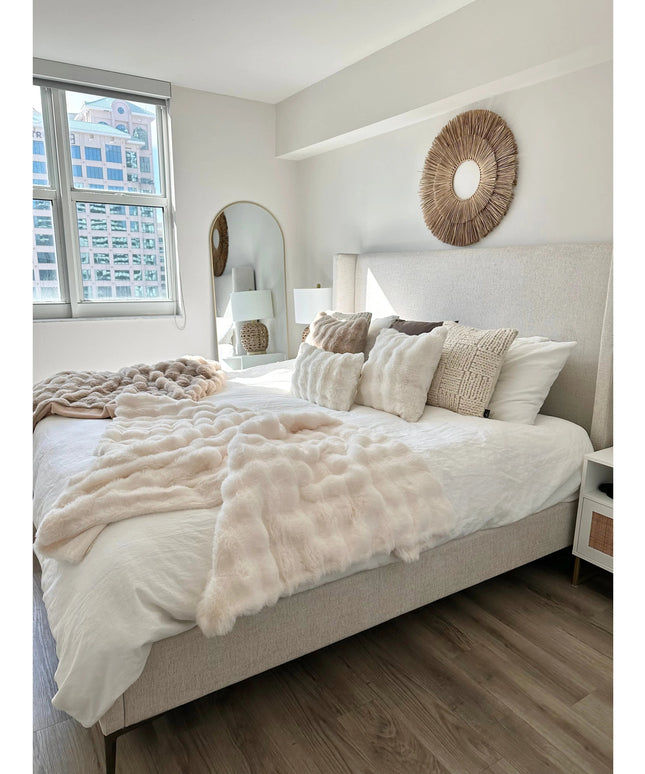 Erie Faux Fur Lumbar Pillow Cover