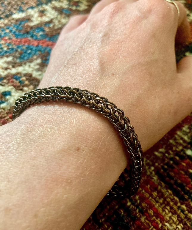 Foxtail Chainmaille Bracelet in Oxidized Copper