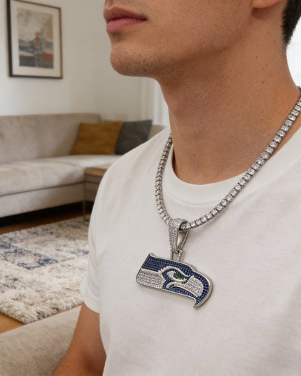 Seattle Seahawks Zircon Pendant Necklace – Game Day & Holiday Gift for Sports Fans