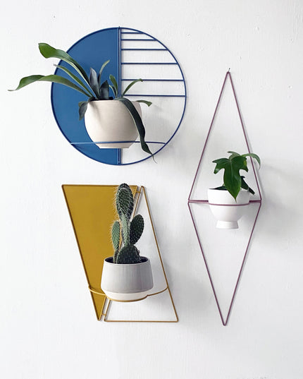 Diamond Eye Wall Planter