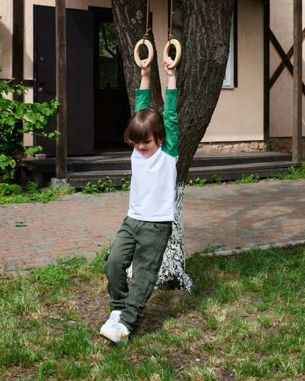 Wooden gymnastic rings for kids